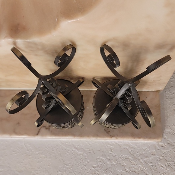 BATH & BODYWORKS BRONZE METAL CANDLE HOLDERS 2PIECE (Rare) - Picture 2 of 3
